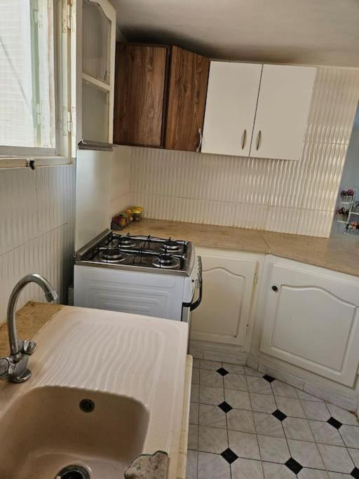 Hadhri Appartement Tuzer Dış mekan fotoğraf