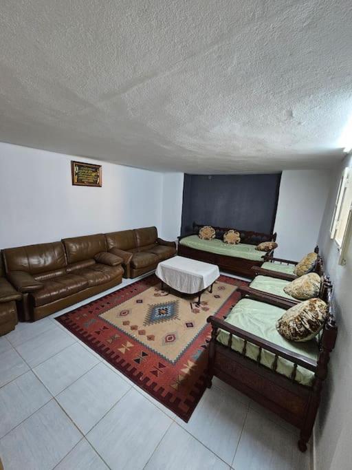 Hadhri Appartement Tuzer Dış mekan fotoğraf